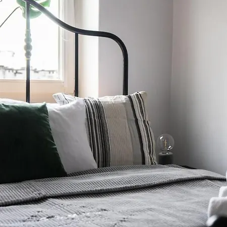 Urbanvibe Centrum | Stylish 2br Hideaway *